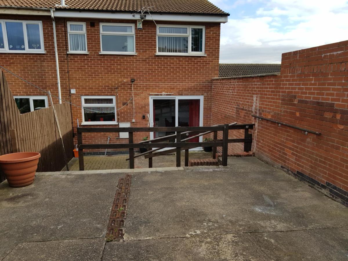 Penllech House - Huku Kwetu Notts - 3 Bedroom Spacious Lovely And Cosy With A Free Parking- Affordable And Suitable To Group Business Travellers 诺丁汉 外观 照片