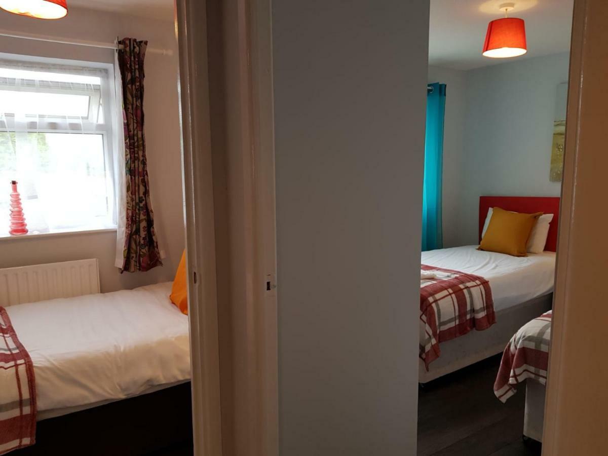 Penllech House - Huku Kwetu Notts - 3 Bedroom Spacious Lovely And Cosy With A Free Parking- Affordable And Suitable To Group Business Travellers 诺丁汉 外观 照片